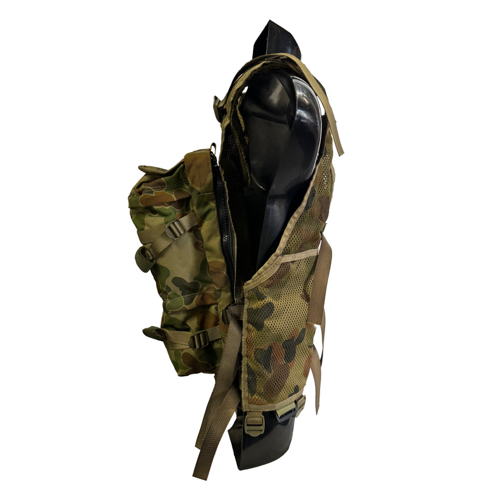 Original Australian Army DPCU Mesh Vest – The Outdoor Gear Co.